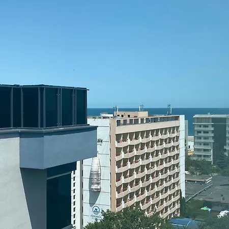 Apartment Dincolo De Nori-mamaia