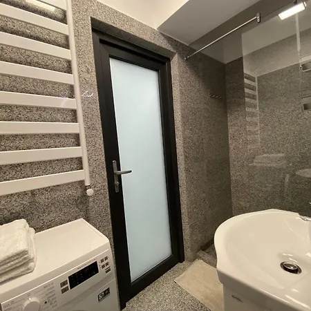Apartment Dincolo De Nori-mamaia